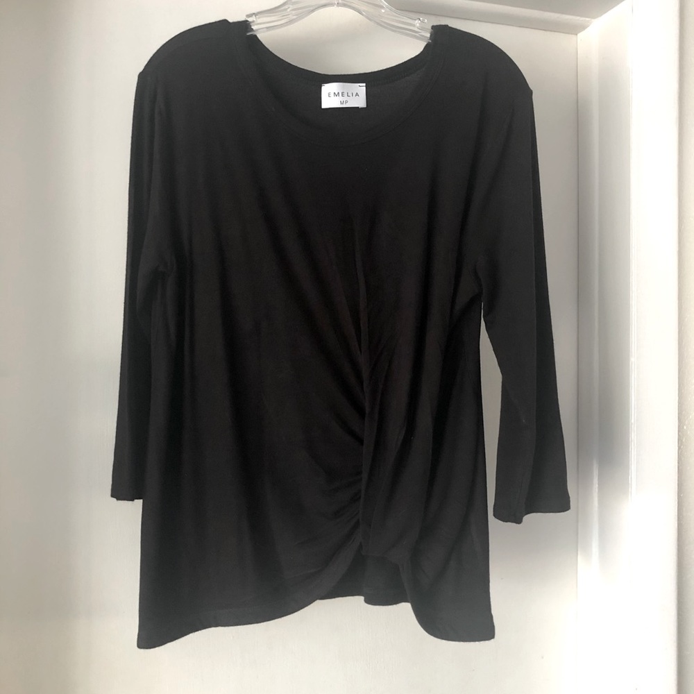 Emelia shirt with knot in front